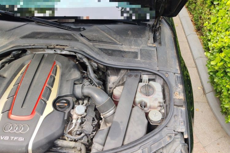 Used Audi S8 2013 S8 4.0TFSI quattro Engine Bay Left