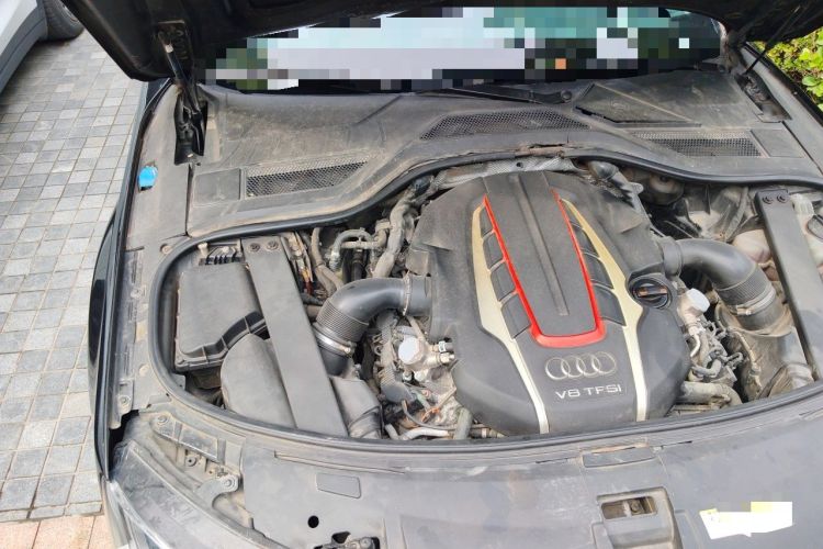 Used Audi S8 2013 S8 4.0TFSI quattro Engine Bay Right