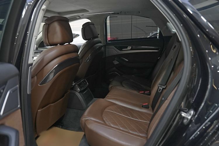 Used Audi S8 2013 S8 4.0TFSI quattro Interior 2