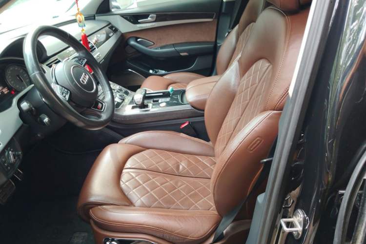 Used Audi S8 2013 S8 4.0TFSI quattro Left Front Seat