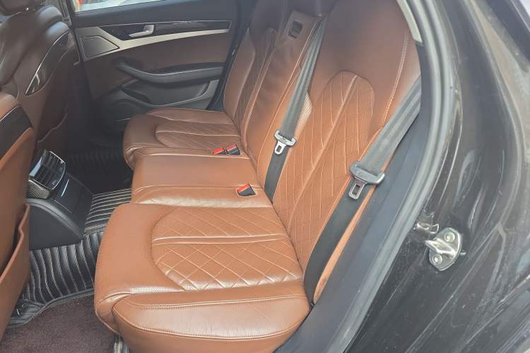 Used Audi S8 2013 S8 4.0TFSI quattro Left Rear Seat