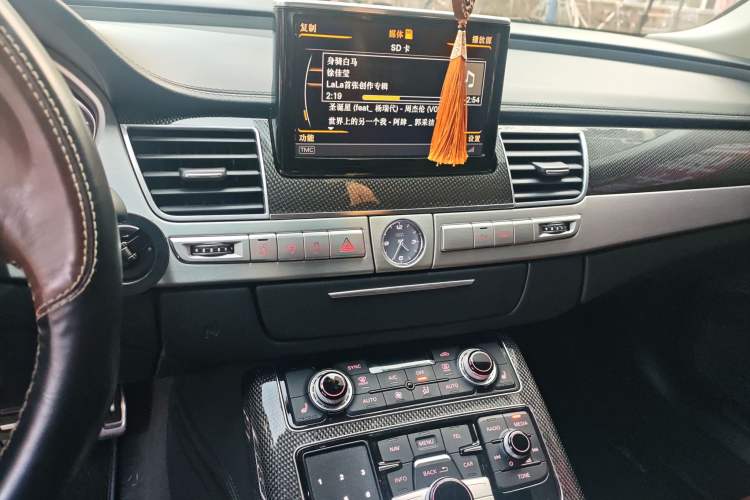 Used Audi S8 2013 S8 4.0TFSI quattro Audio And AC Panel
