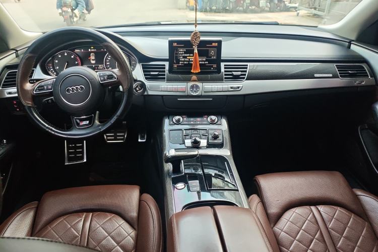 Used Audi S8 2013 S8 4.0TFSI quattro Center Console