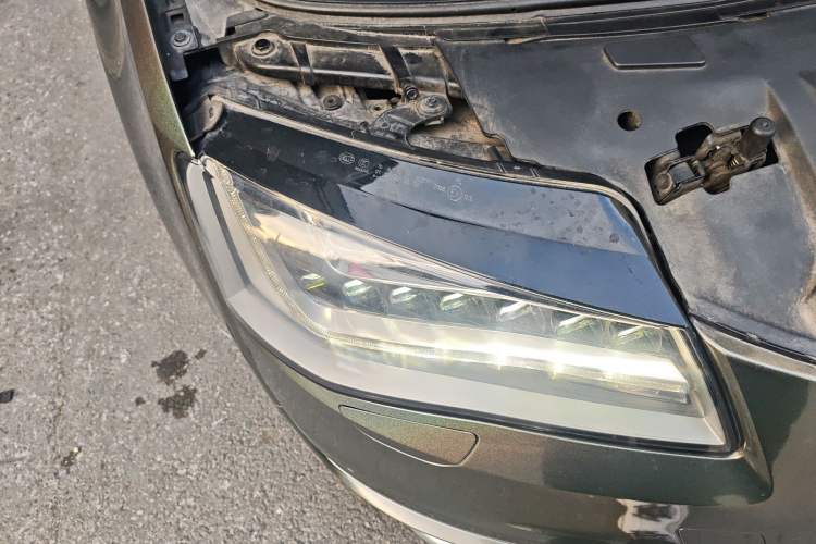 Used Audi S8 2013 S8 4.0TFSI quattro Right Front Headlight