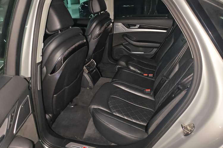 Used Audi S8 2013 S8 4.0TFSI quattro Left Rear Seat