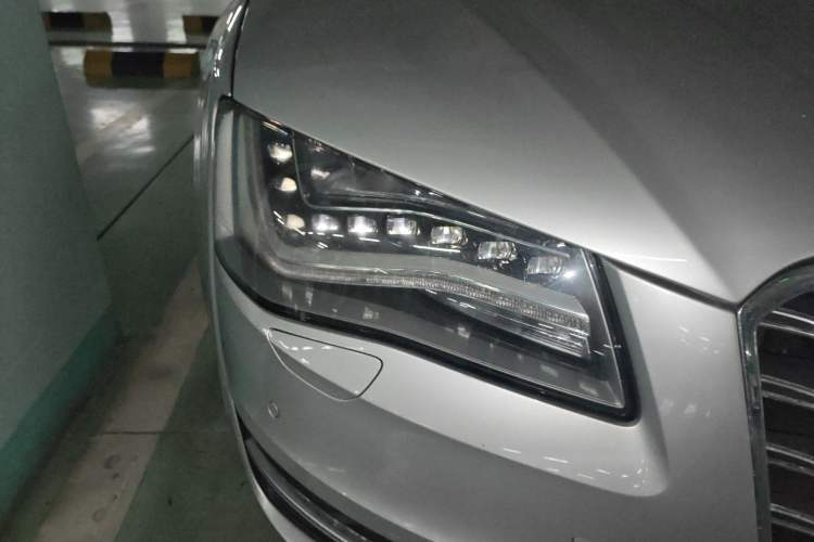 Used Audi S8 2013 S8 4.0TFSI quattro Right Front Headlight