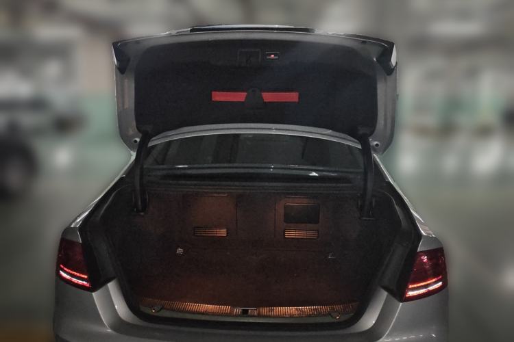 Used Audi S8 2013 S8 4.0TFSI quattro Trunk