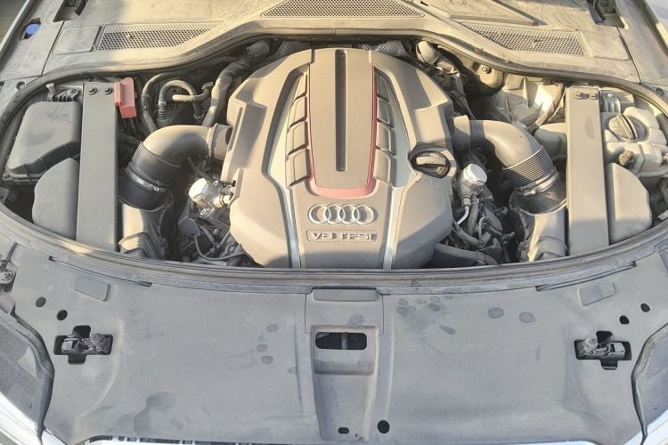 Used Audi S8 2014 S8 4.0TFSI quattro Engine Bay