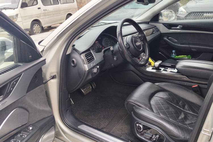 Used Audi S8 2014 S8 4.0TFSI quattro Driver Seat
