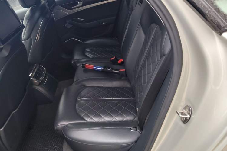 Used Audi S8 2014 S8 4.0TFSI quattro Left Rear Seat