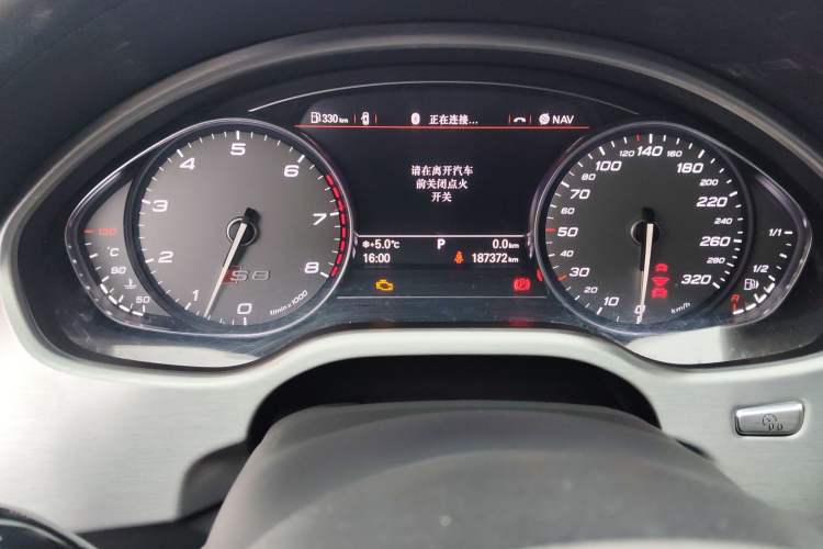 Used Audi S8 2014 S8 4.0TFSI quattro Odometer Close Up