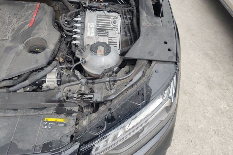 Used Audi SQ5 2021 3.0 TFSI quattro Engine Bay Left