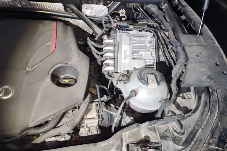 Used Audi SQ5 2021 3.0 TFSI quattro Engine Bay Left