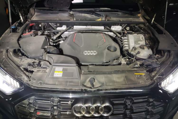 Used Audi SQ5 2021 3.0 TFSI quattro Engine Bay