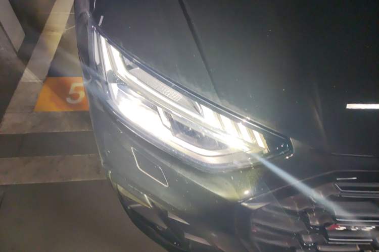Used Audi SQ5 2021 3.0 TFSI quattro Right Front Headlight