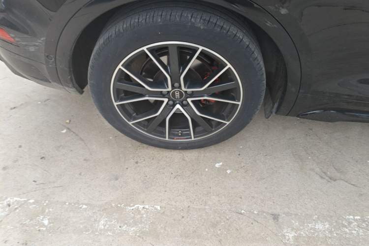 Used Audi SQ5 2021 3.0 TFSI quattro Right Rear Wheel Hub