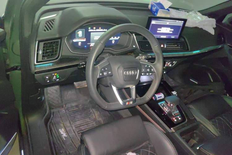 Used Audi SQ5 2021 3.0 TFSI quattro Center Console