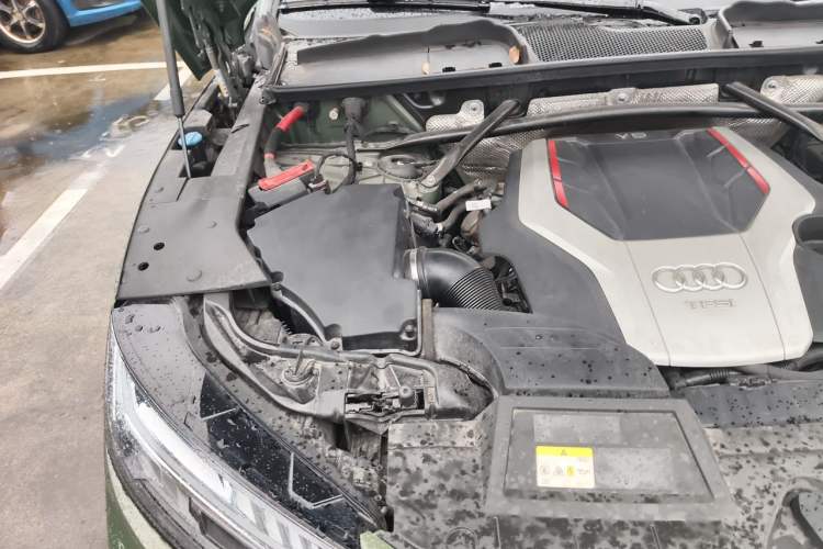 Used Audi SQ5 2021 3.0 TFSI quattro Engine Bay Right
