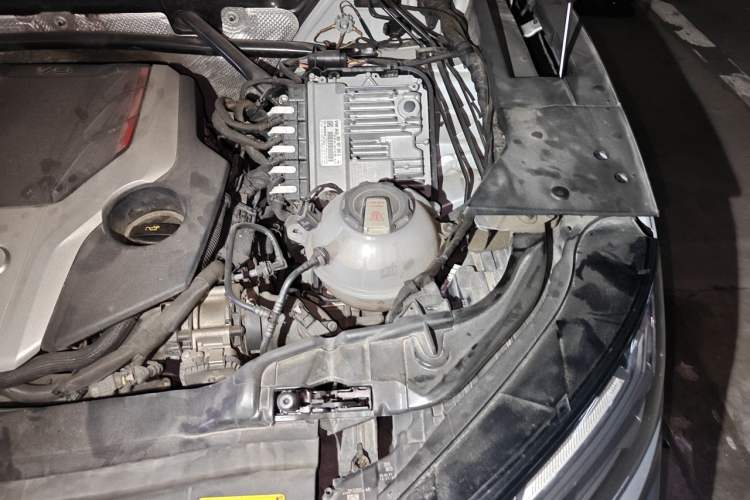 Used Audi SQ5 2021 3.0 TFSI quattro Engine Bay Left