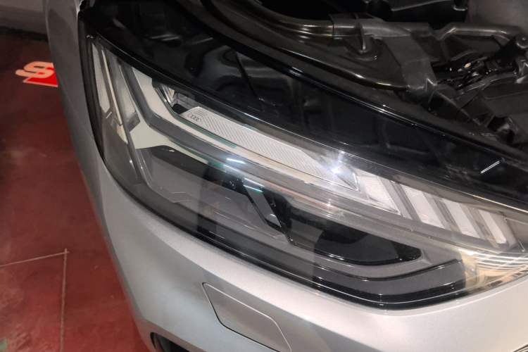 Used Audi SQ5 2021 3.0 TFSI quattro Right Front Headlight