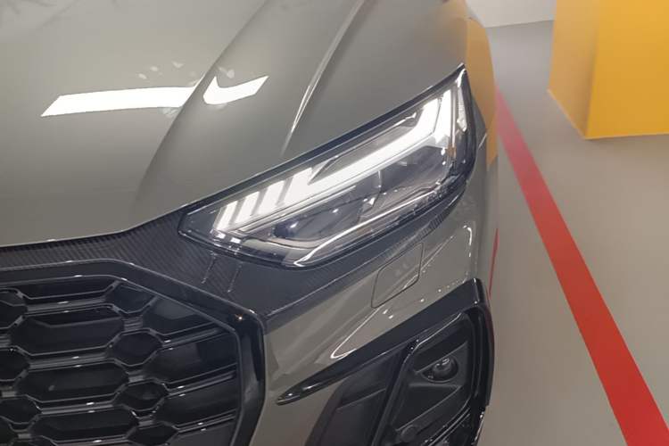 Used Audi SQ5 2023 3.0 TFSI quattro Left Front Headlight