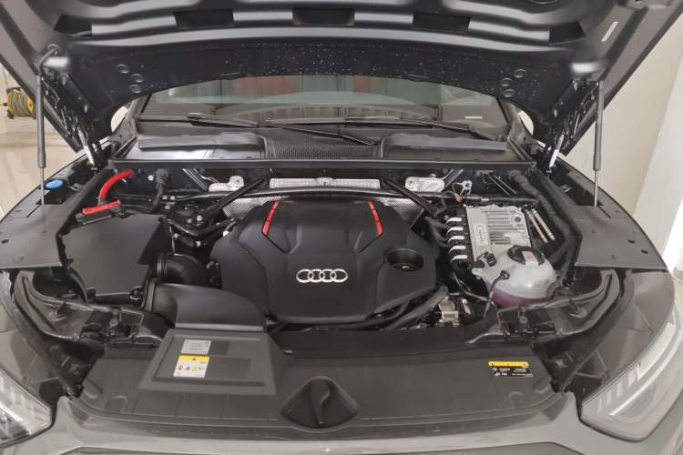 Used Audi SQ5 Sportback 2023 3.0 TFSI quattro Engine Bay