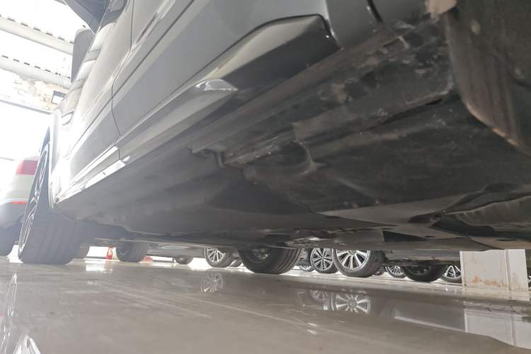 Used Audi SQ5 Sportback 2023 3.0 TFSI quattro Left Side Sill