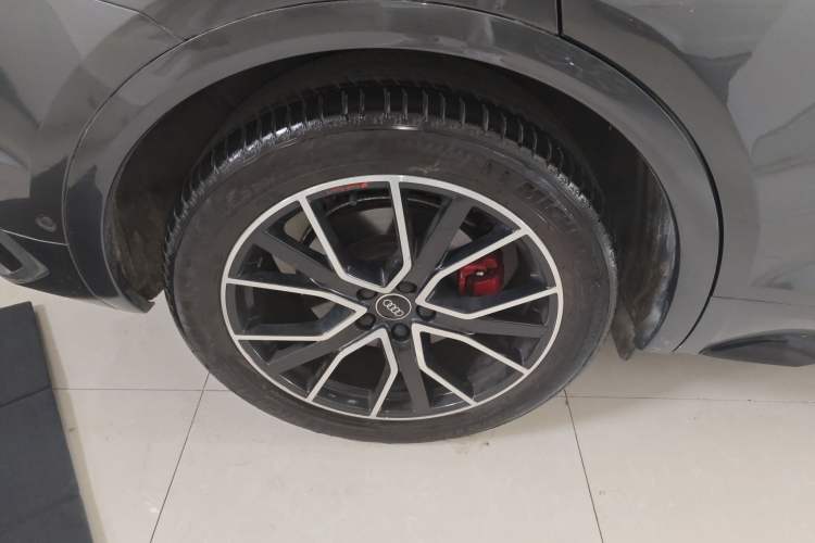 Used Audi SQ5 Sportback 2023 3.0 TFSI quattro Right Rear Wheel Hub