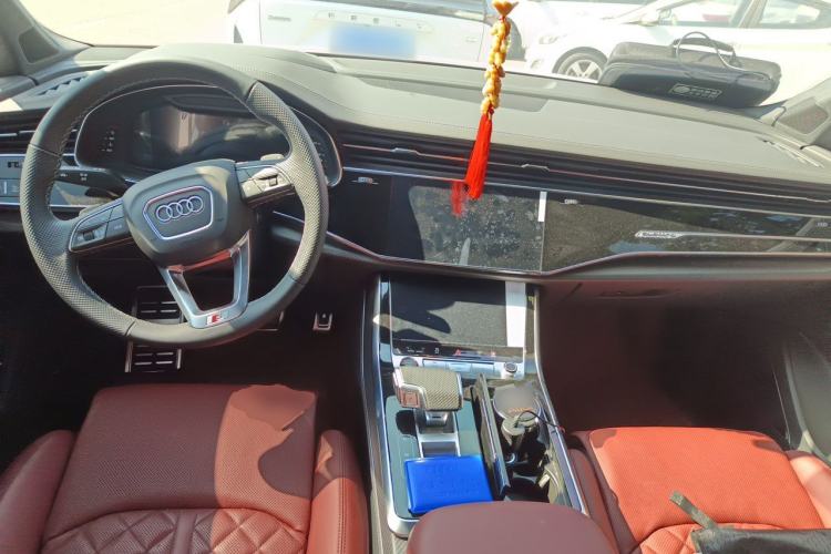 Used Audi SQ7 2024 4.0 TFSI Center Console