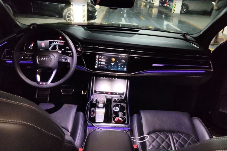 Used Audi SQ7 2024 4.0 TFSI Night Knight Edition Center Console