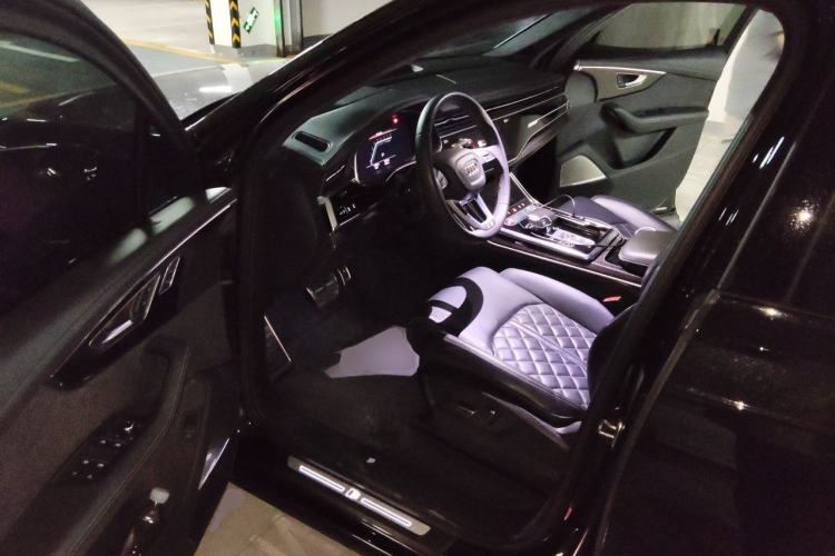Used Audi SQ7 2024 4.0 TFSI Night Knight Edition Driver Seat