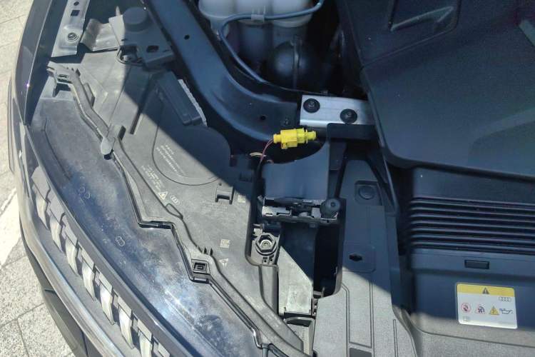 Used Audi SQ7 2024 4.0 TFSI Night Knight Edition Engine Bay Right