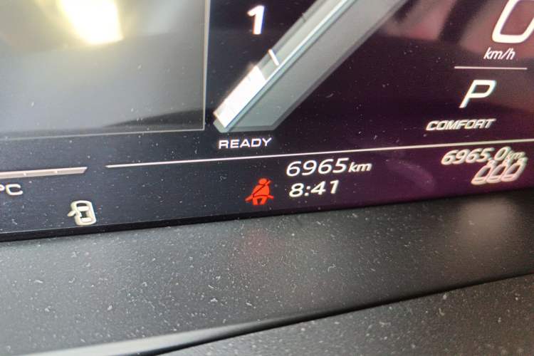 Used Audi SQ7 2024 4.0 TFSI Odometer Close Up