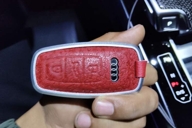 Used Audi SQ7 2024 4.0 TFSI Night Knight Edition Vehicle Key