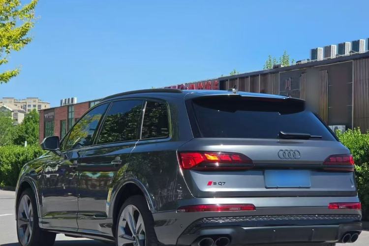 Used Audi SQ7 2024 4.0 TFSI Exterior 4