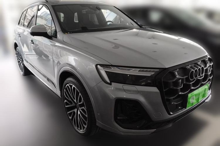 Used Audi SQ7 2024 4.0 TFSI Front Right 45 Deg