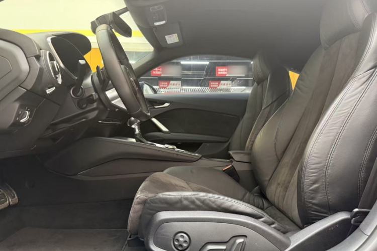 Used Audi TT 2017 TT Coupe 45 TFSI Interior 2