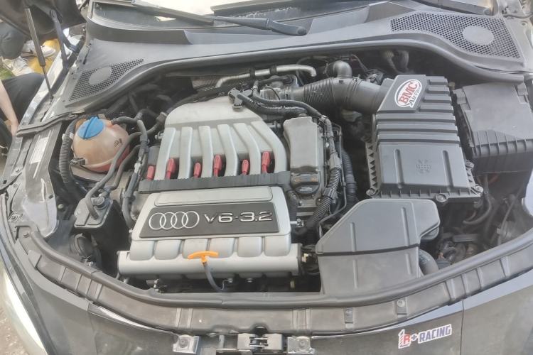 Used Audi TT 2008 TT 3.2 Quattro Engine Bay