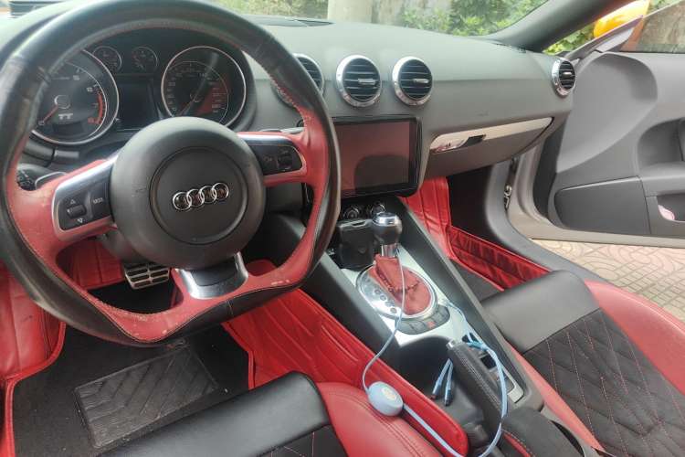 Used Audi TT 2008 TT Roadster 2.0TFSI Center Console