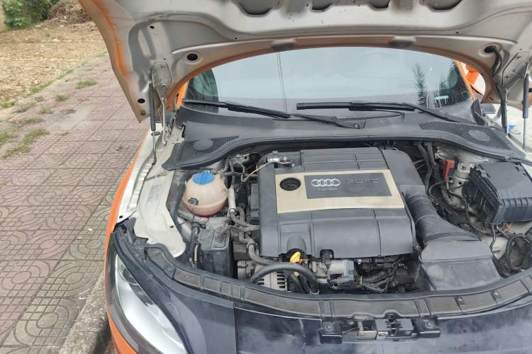 Used Audi TT 2008 TT Roadster 2.0TFSI Engine Bay Right