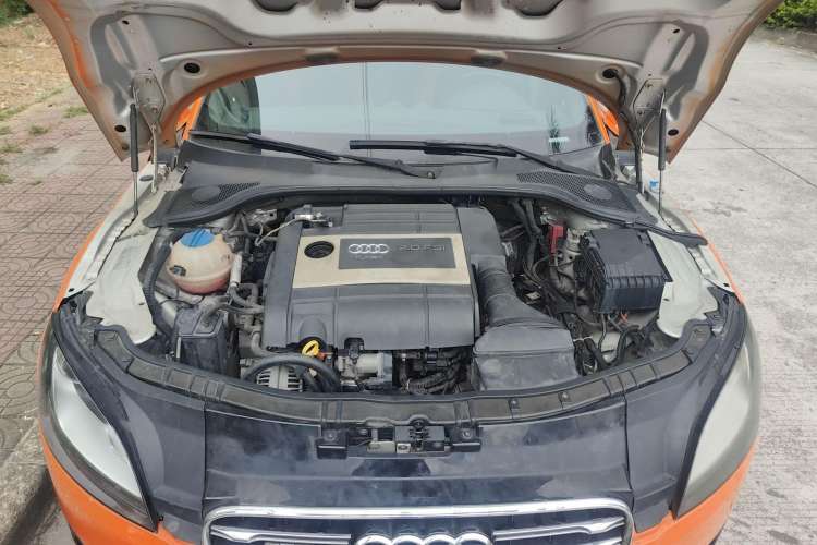 Used Audi TT 2008 TT Roadster 2.0TFSI Engine Bay
