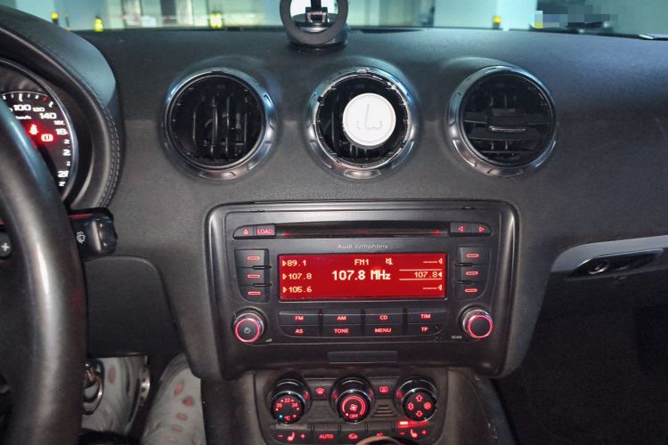 Used Audi TT 2008 TT 3.2 Quattro Audio And AC Panel