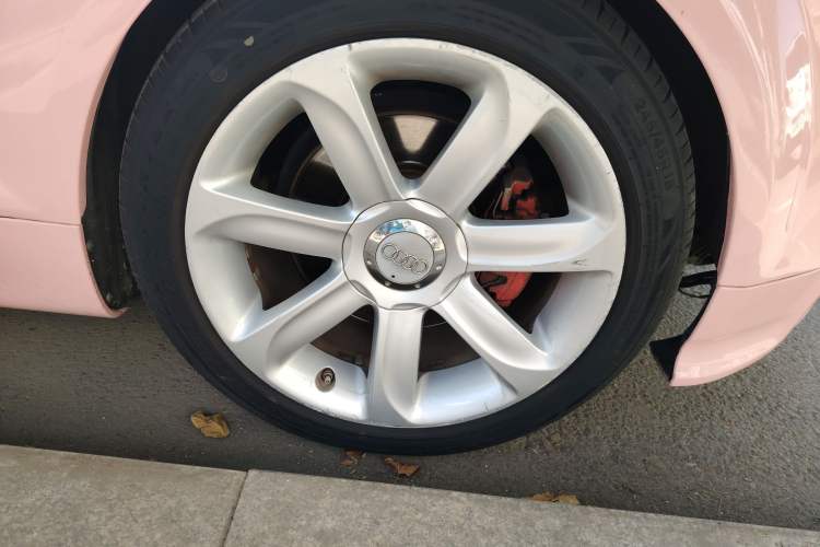 Used Audi TT 2008 TT Coupe 2.0TFSI Right Front Wheel Hub