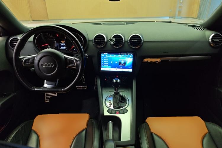 Used Audi TT 2008 TT Coupe 2.0TFSI Center Console