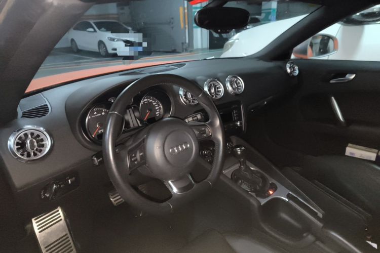 Used Audi TT 2008 TT Roadster 2.0TFSI Center Console