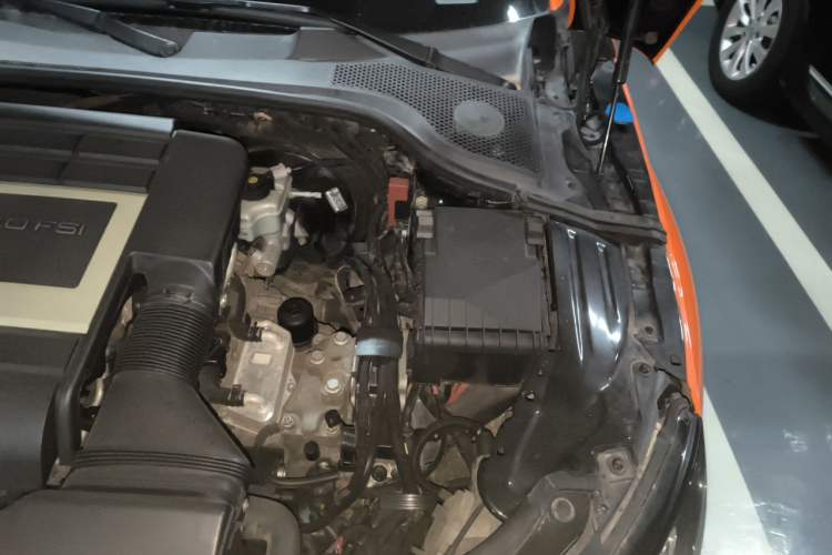 Used Audi TT 2008 TT Roadster 2.0TFSI Engine Bay Left