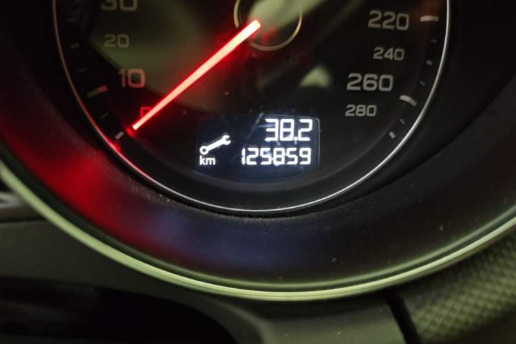 Used Audi TT 2008 TT Coupe 2.0TFSI Odometer Close Up