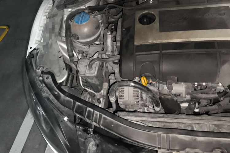 Used Audi TT 2010 TT 2.0TFSI Collector's Edition Engine Bay Right