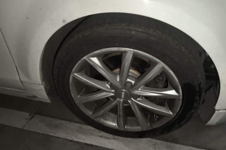 Used Audi TT 2010 TT 2.0TFSI Collector's Edition Right Front Wheel Hub
