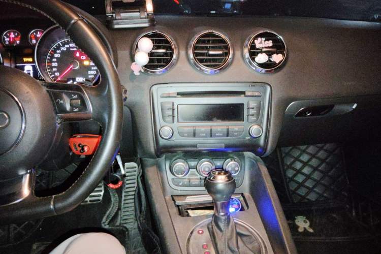 Used Audi TT 2011 TT Coupe 2.0 TFSI Audio And AC Panel